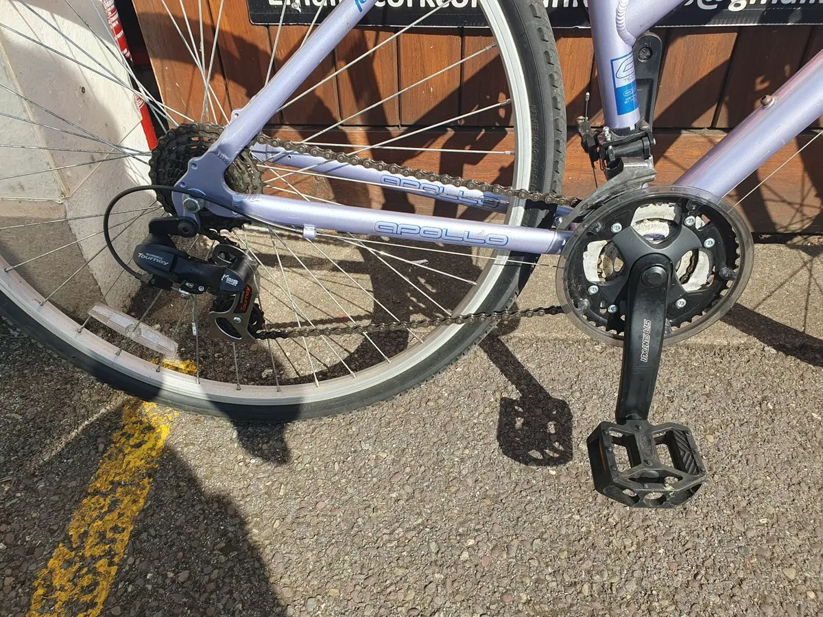 Apollo CX.10s hybrid bike - Image 3