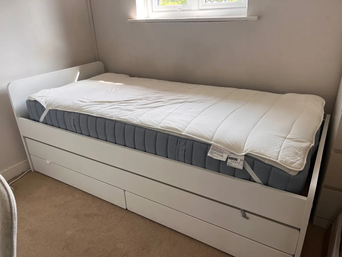 Bed with guest bed and storage - Image 1