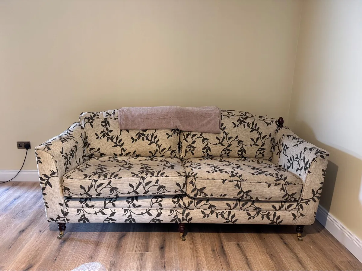 Sofa - Image 3