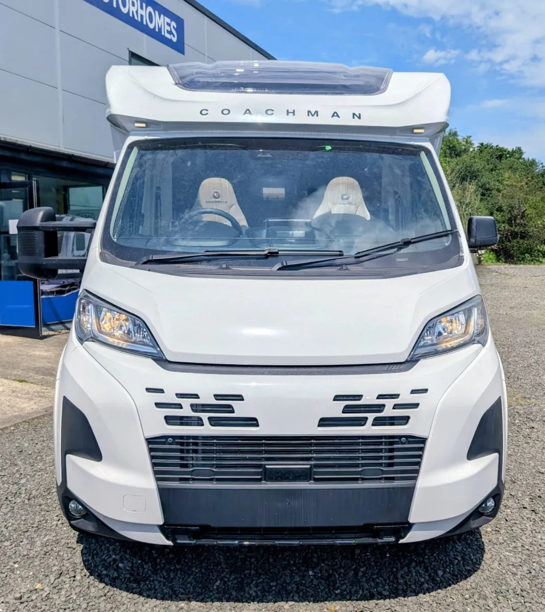 NEW COACHMAN AVVENTURA 545 - Image 3