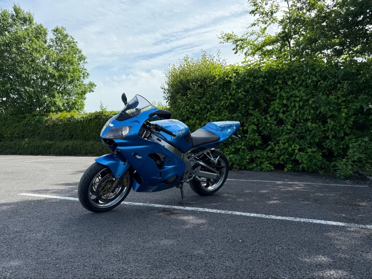Kawasaki zx9r - Image 1