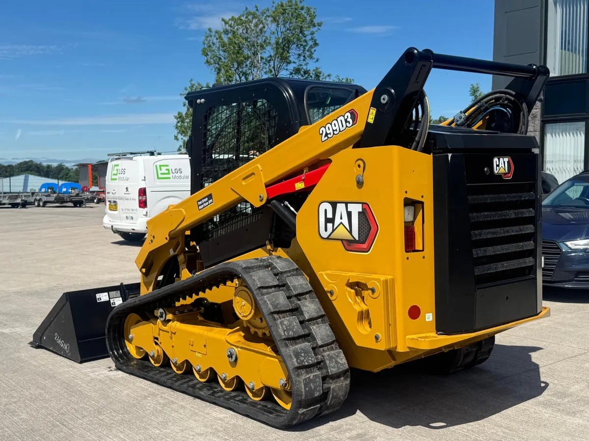 NEW UNUSED CAT 299D3 SKIDSTEER - Image 3