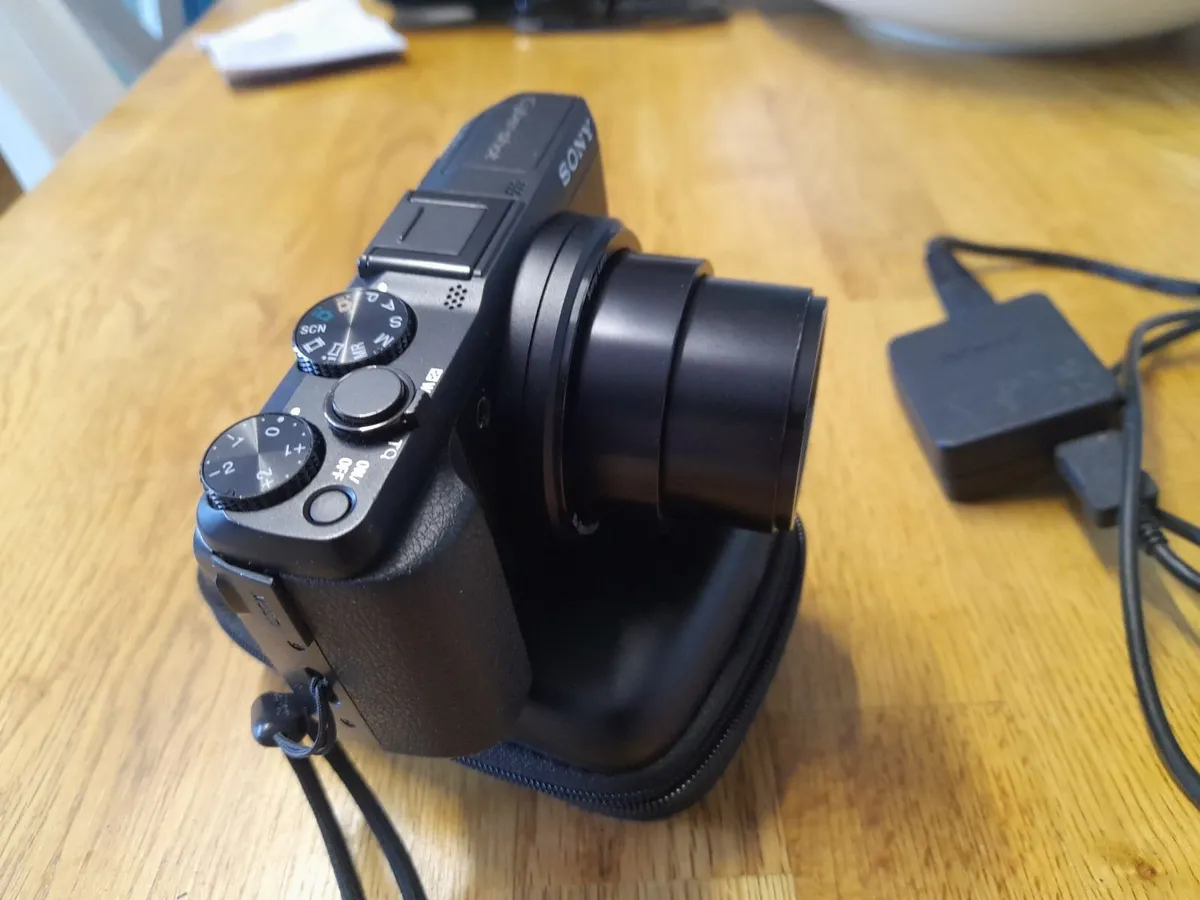 Sony Cybershot DSC - HX50 - Image 4