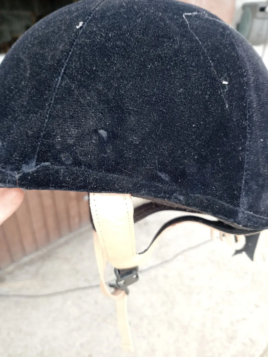 Tackroom clear out - Image 4