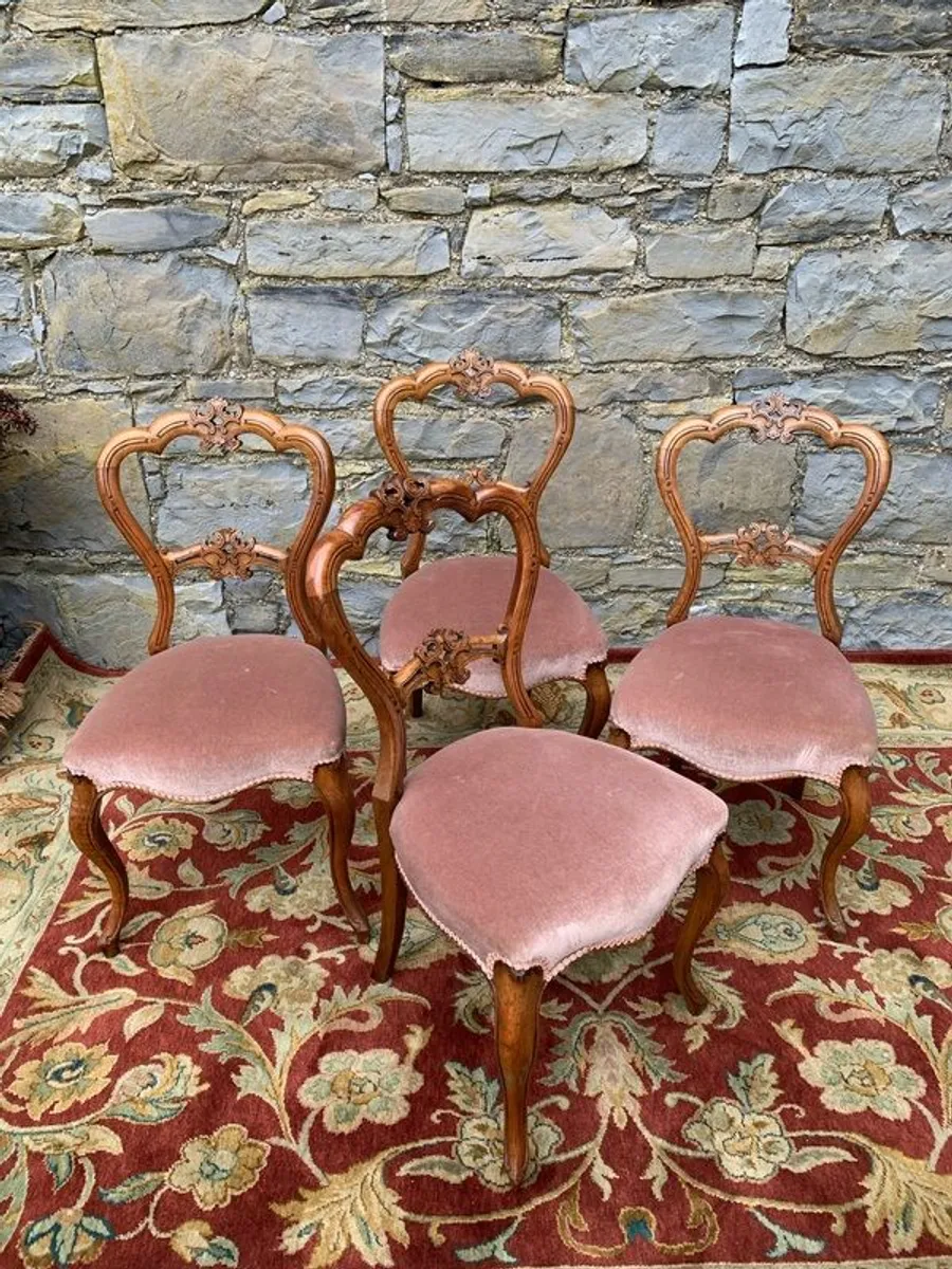 Set of 4 Victorian Walnut Dining Chairs. - Image 2