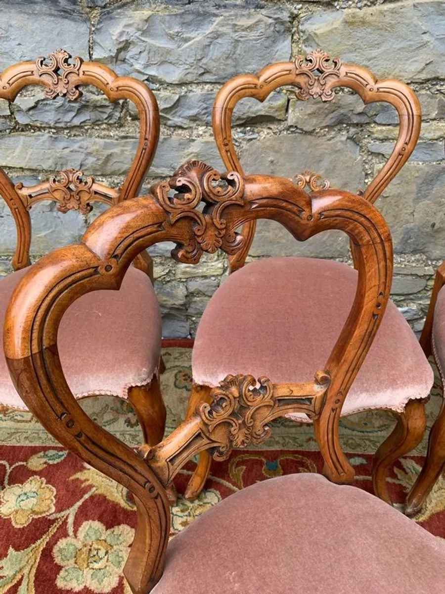 Set of 4 Victorian Walnut Dining Chairs. - Image 3