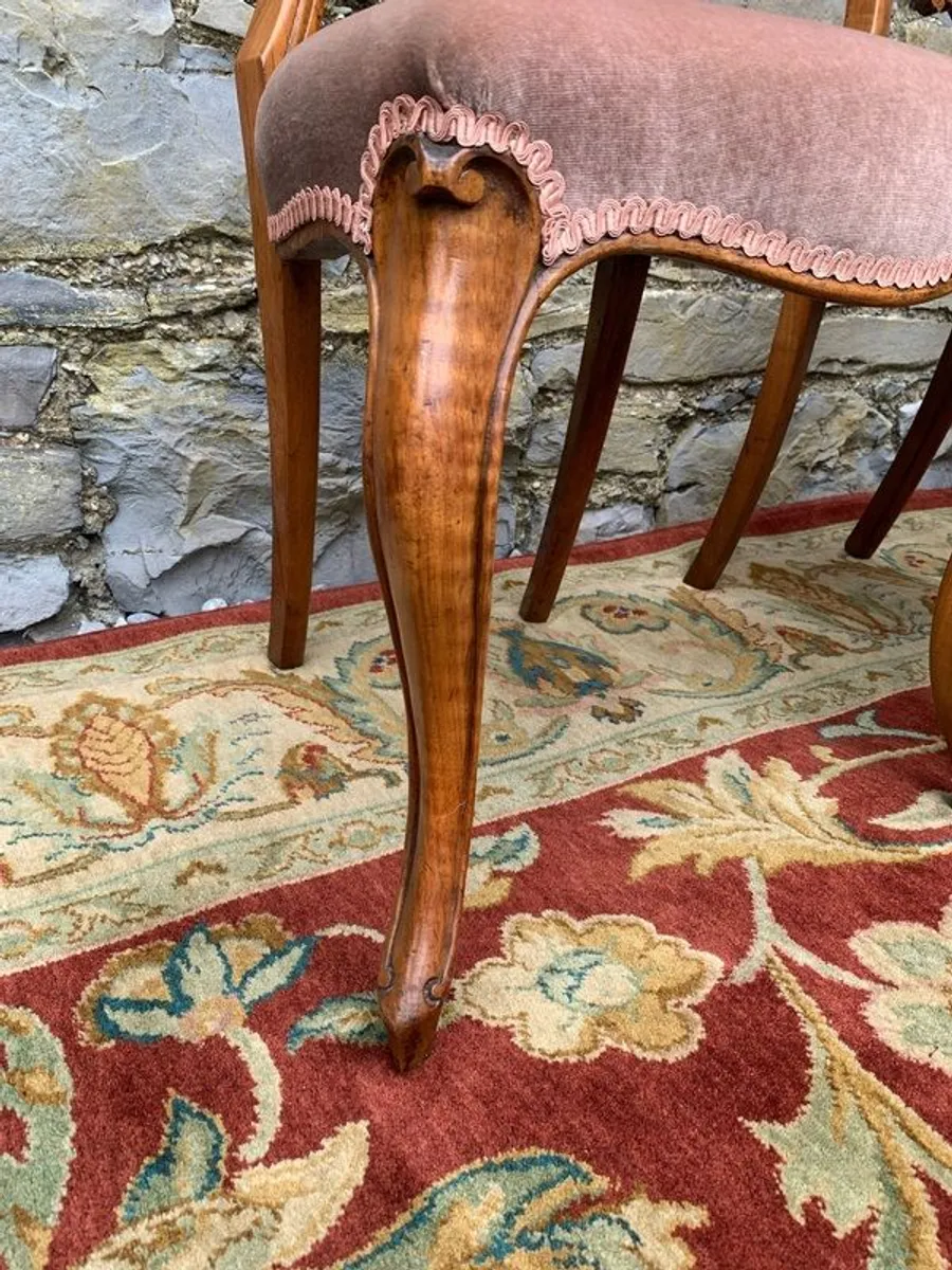 Set of 4 Victorian Walnut Dining Chairs. - Image 4