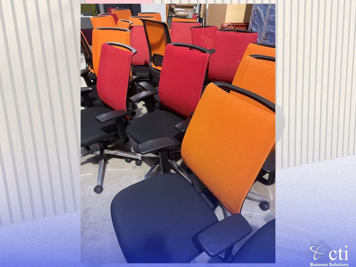 60 X Steelcase Office Chairs - Grade A - Image 3