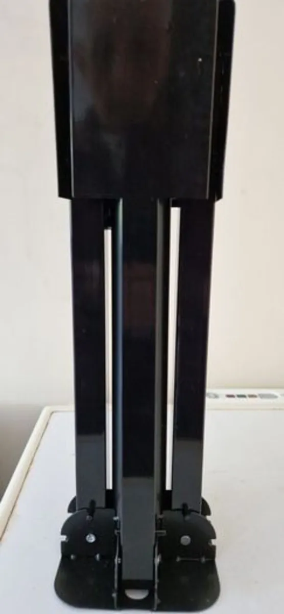BRAND NEW Parasol Base Stand. Foldable. Metal - Image 4