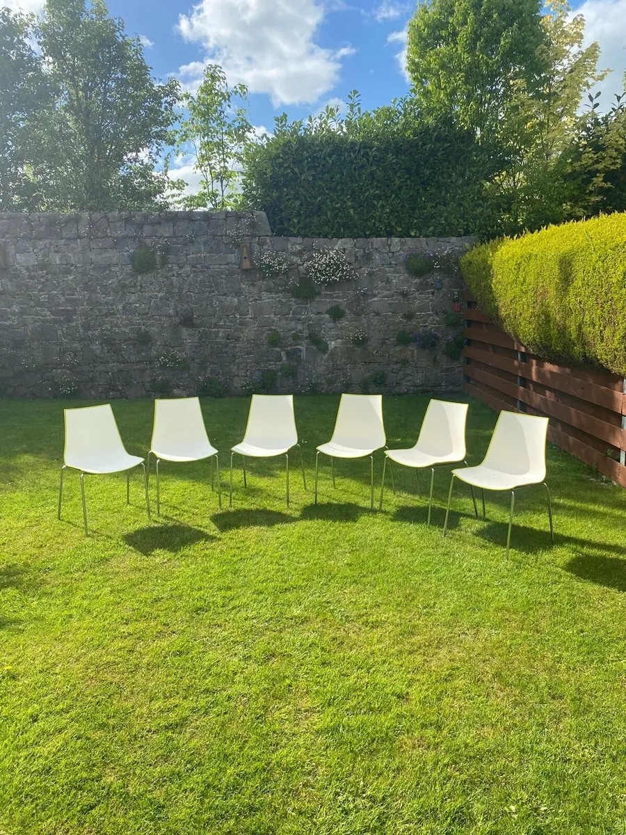 8 Pedrali 3D colour chairs - Image 1