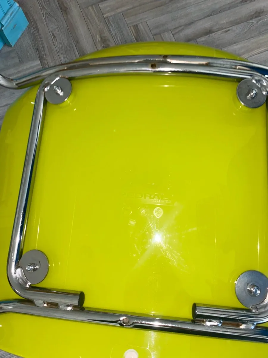 8 Pedrali 3D colour chairs - Image 4