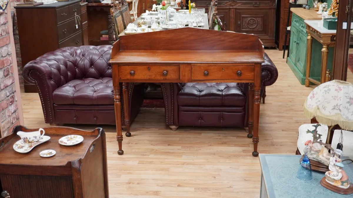 Victorian Mahogany Gallery Table - Image 1