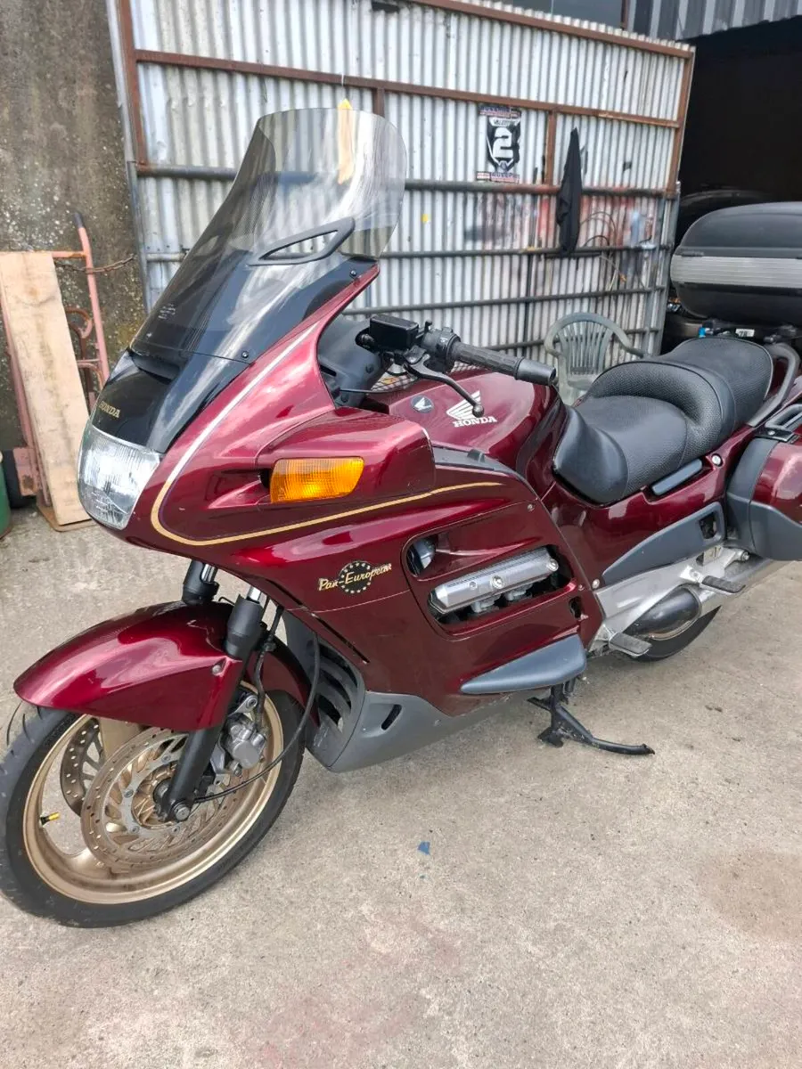 Honda Pan European - Image 1