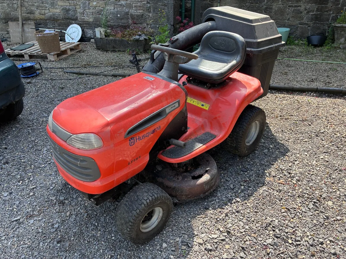 Ride on Husquarna Mower - Image 4