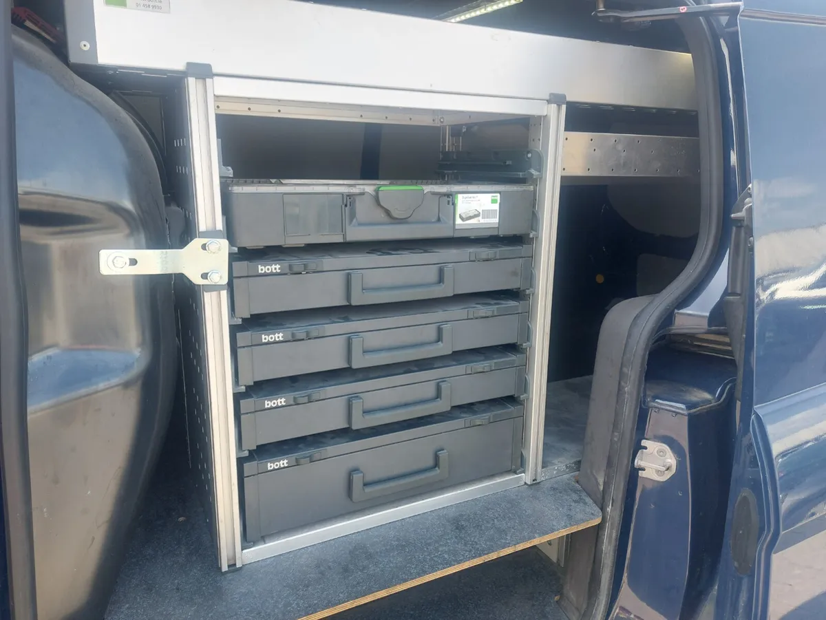 BOTT VAN SHELVING - Image 4
