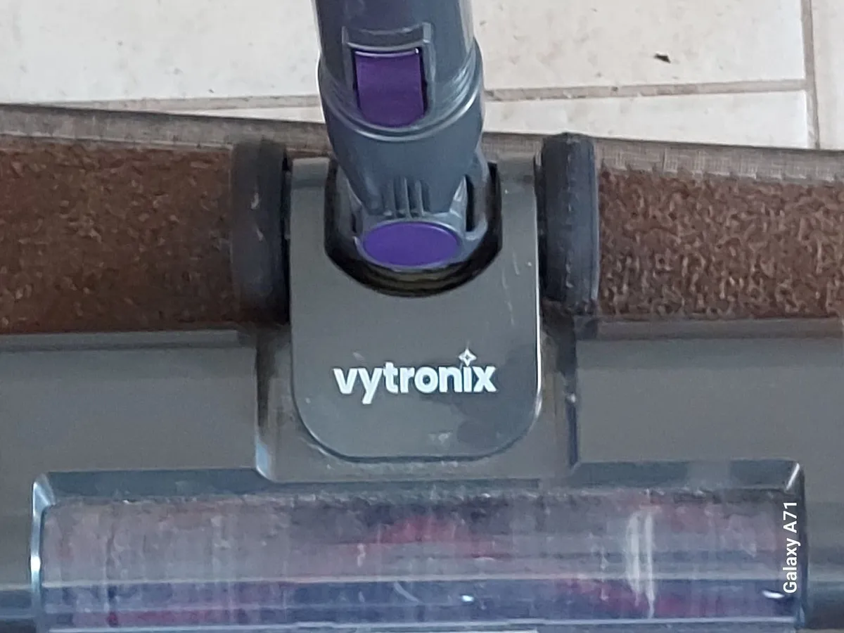 VYTRONIX Cordless Vacuum Cleaner excellent condit - Image 3