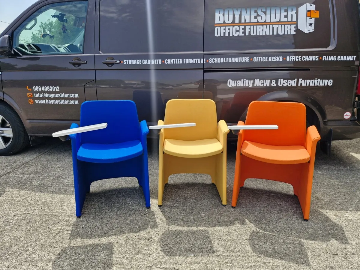 Mira Milani lecture chairs - Image 3