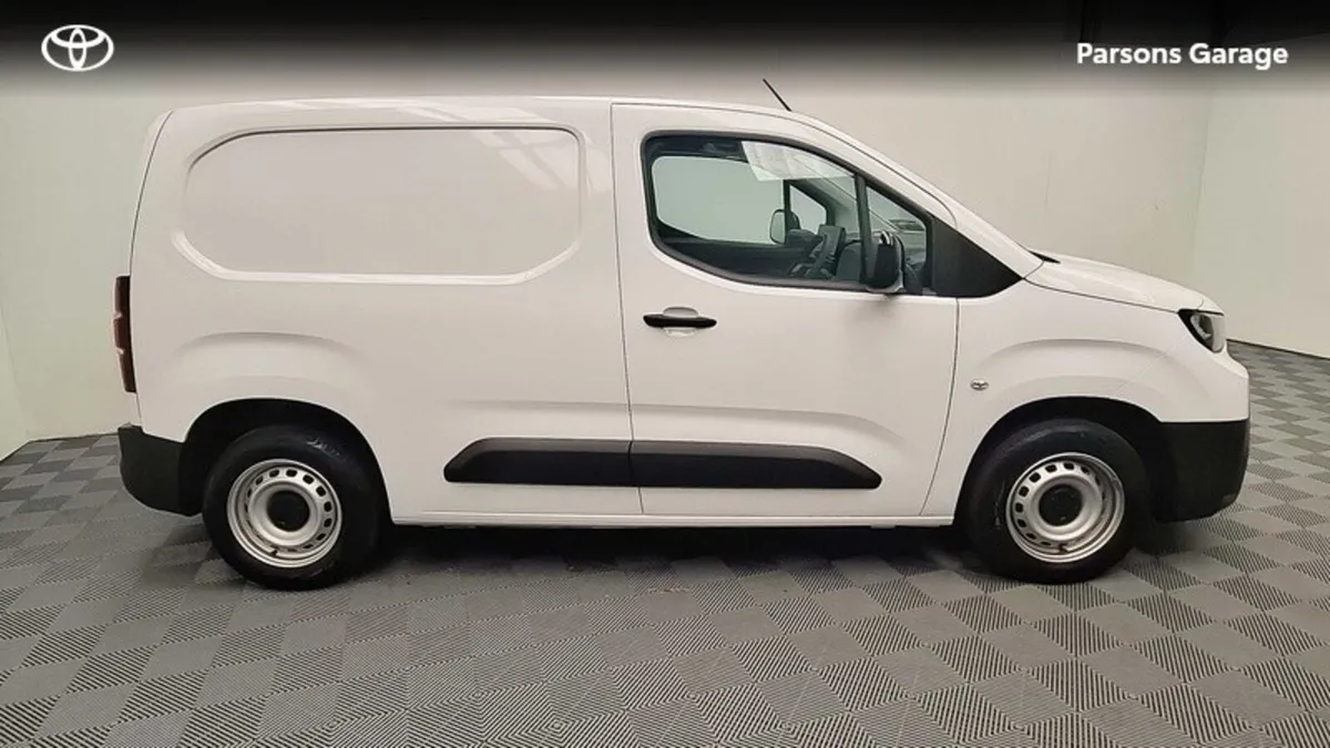 Toyota Proace City CITY 1.5 GX SWB 650KG - Image 3
