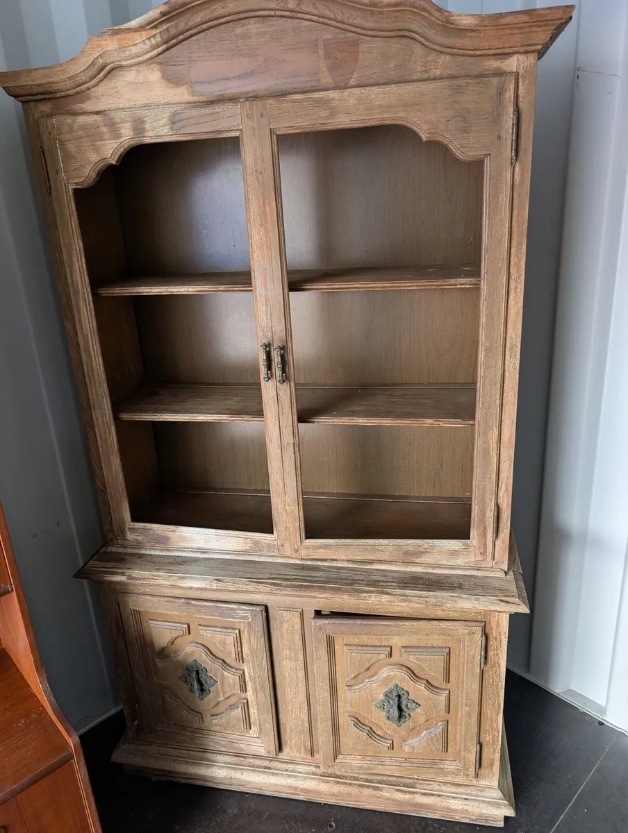 Vintage wooden dresser - Image 1
