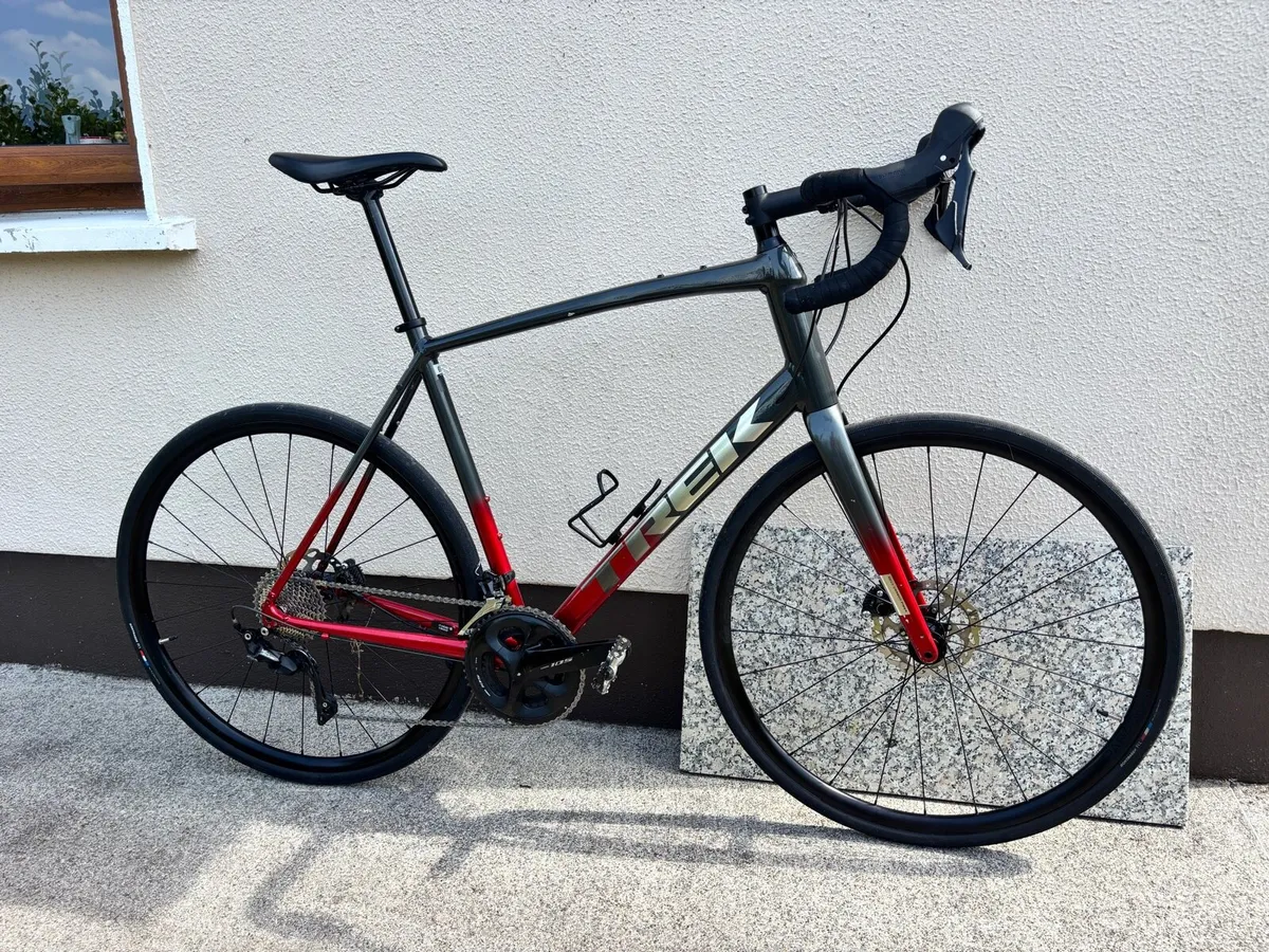 61cm Trek Domane AL 5 Gen 3 Disc road bike - Image 1