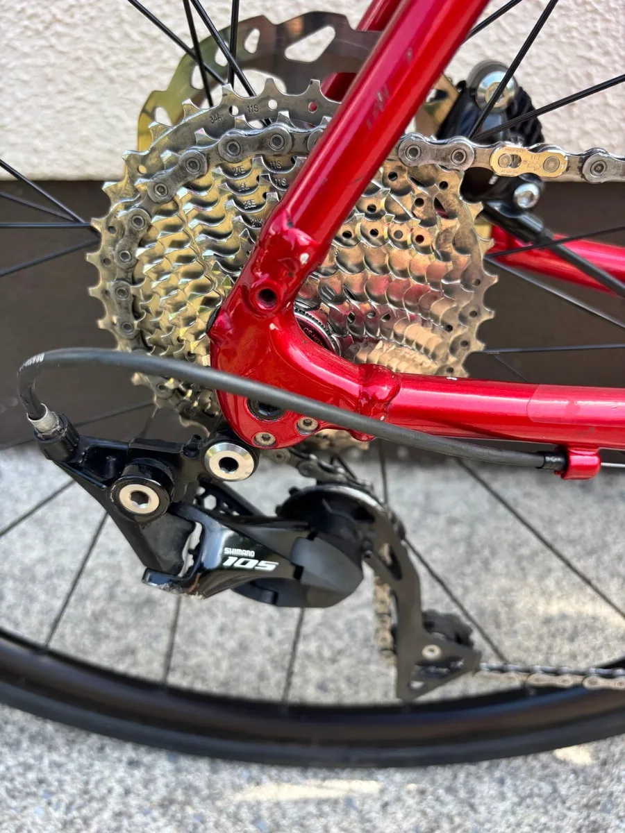 61cm Trek Domane AL 5 Gen 3 Disc road bike - Image 4