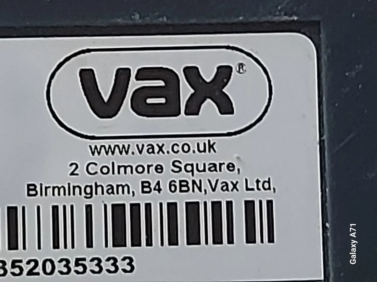 VAX Bagless Vacuum Cleaner, Model CCQSASV1P1, work - Image 4
