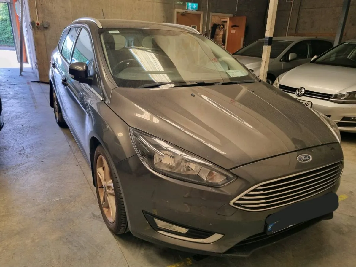 181D Ford Focus Estate 1.0 Petrol - Image 4