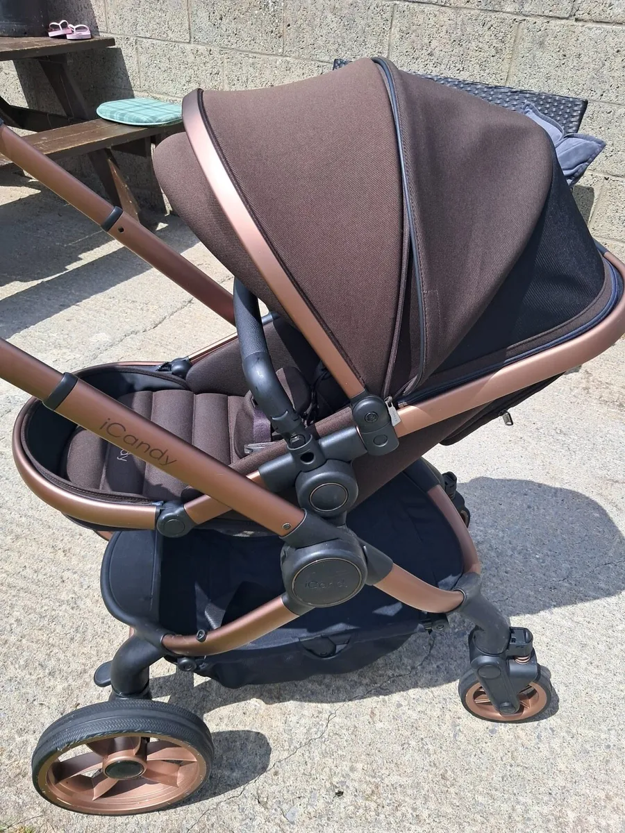 iCandy Peach 7 Buggie Bundle & Car Seat for sale - Image 4