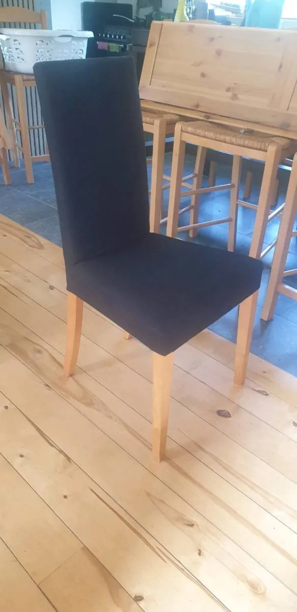8 dining chairs