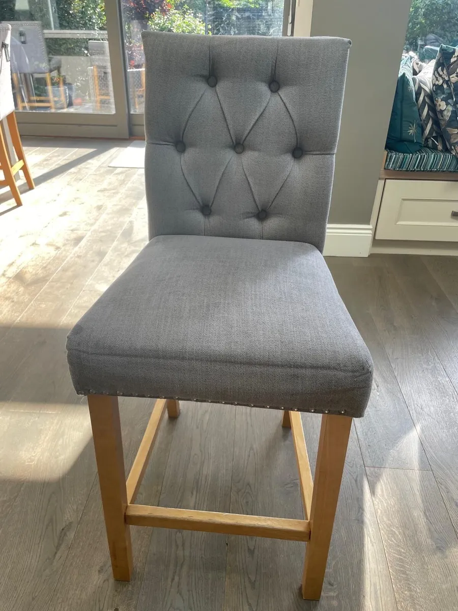 5 free counter chairs - Image 2