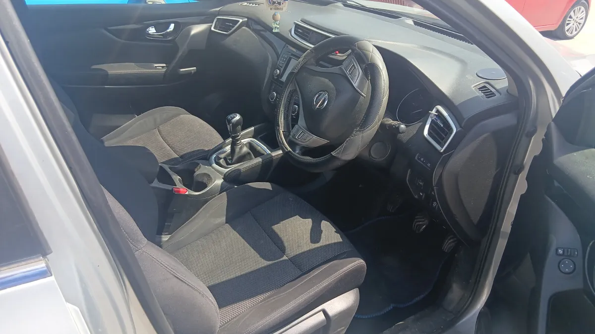 2015 Nissan Qashqai - Image 4