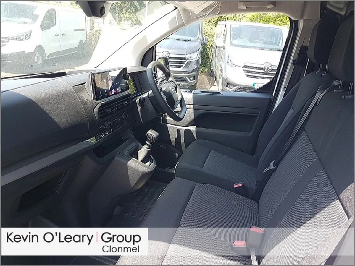 Opel Vivaro Komfort 2900 K4 L2H1 1.5D 120PS MY26 - Image 4