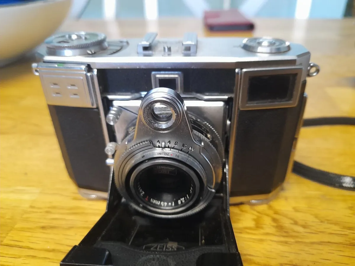 Old Zeiss Ikon Contessa Camera - Image 4