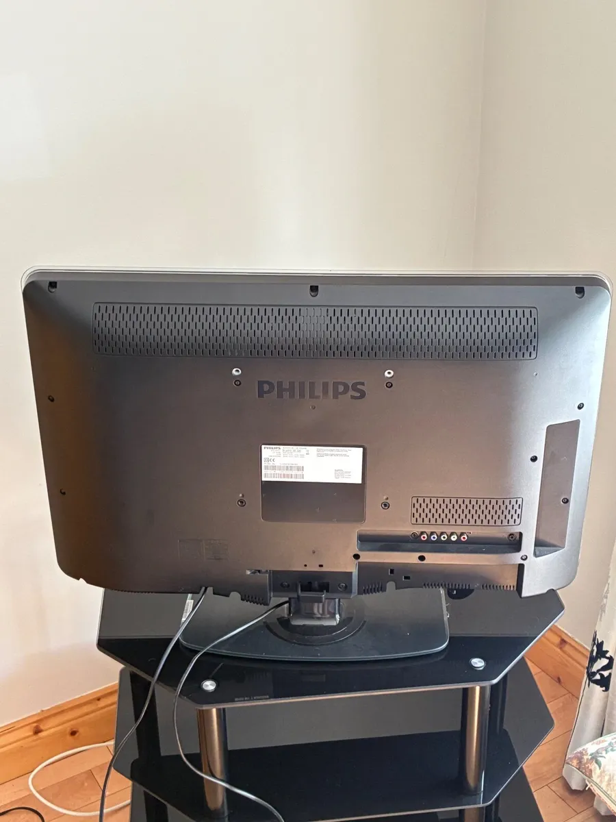 PHILIPS 32PFL5605H - Image 1