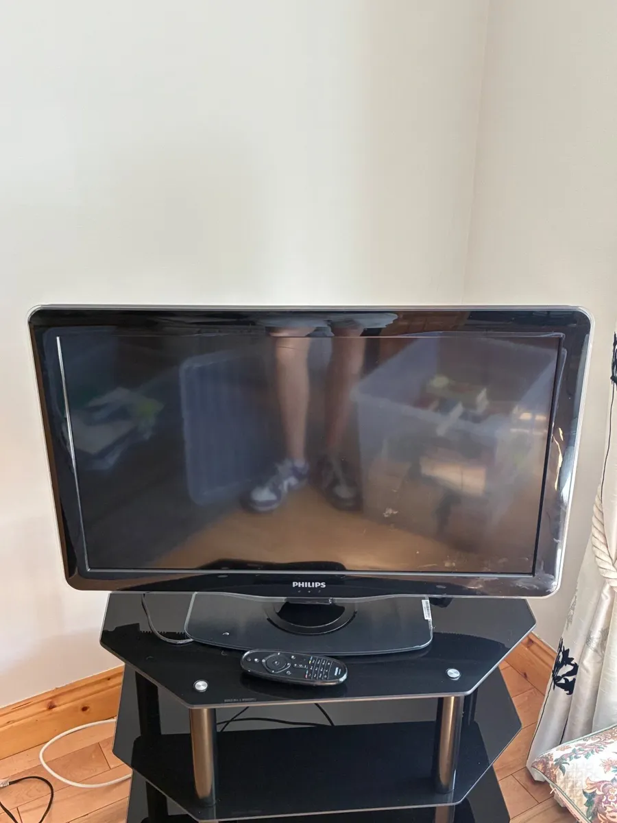 PHILIPS 32PFL5605H - Image 2