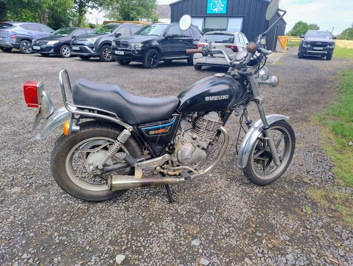 Suzuki GN400 1982 - Image 2
