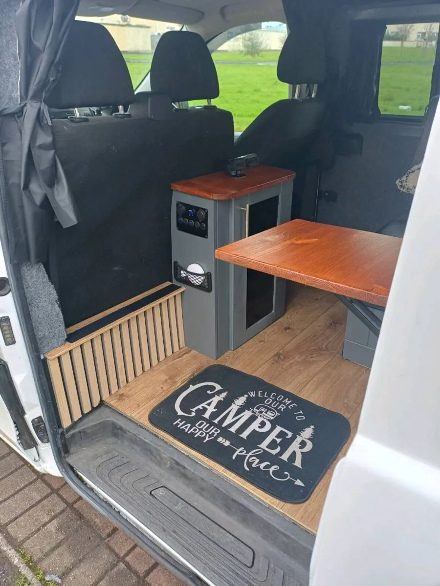 Camper van - Image 3