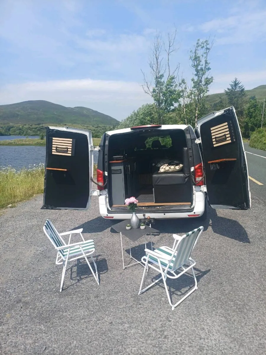 Camper van - Image 2