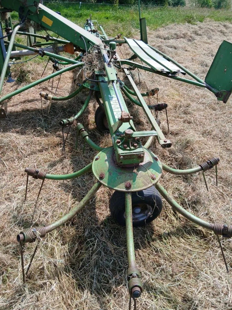 KRONE 5.5m 4 rotor tedder SWAPS - Image 4