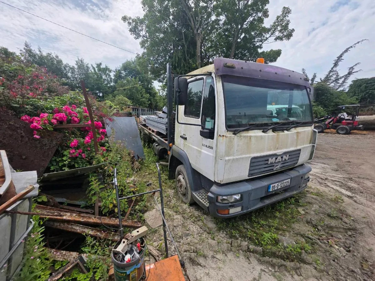 Man le 8 150 - Image 2