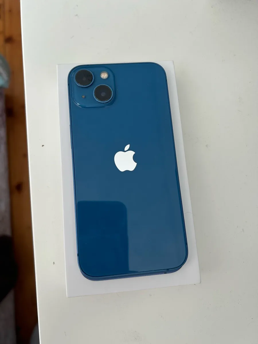 iPhone 13 - Image 1