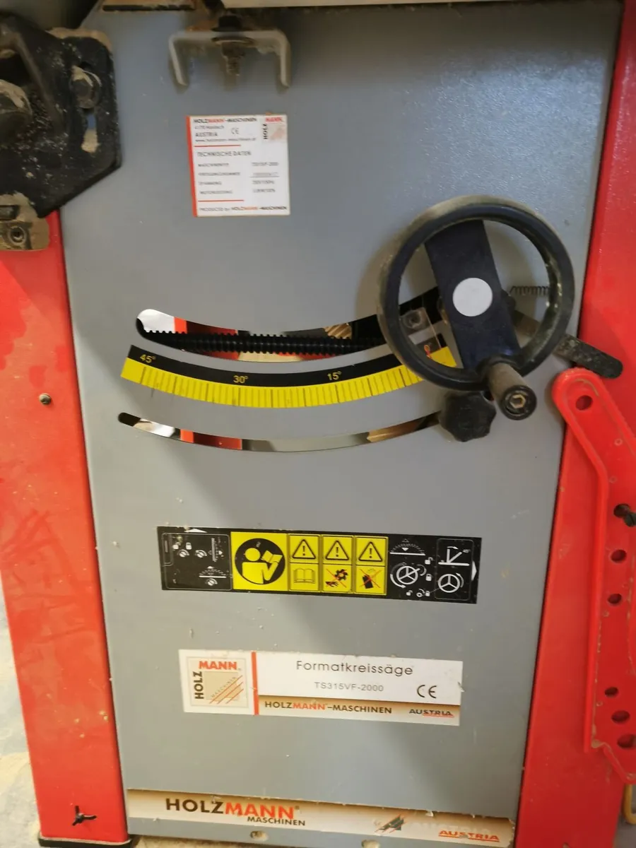 Woodworking equipment - Image 1