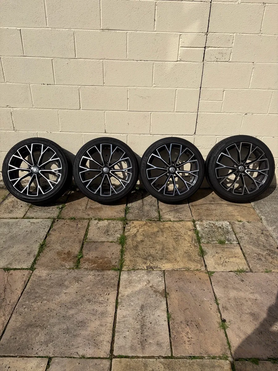 Volkswagen Golf Alloys