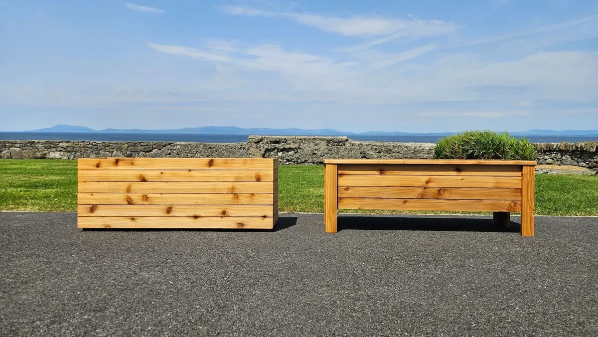 Premium Cedar Planters | Modern & Classic Designs - Image 1