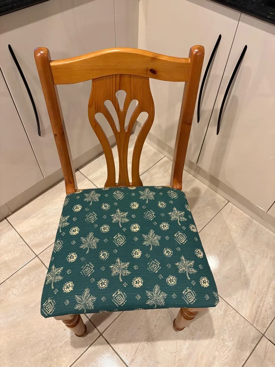 Kitchen Table & chairs - Image 3