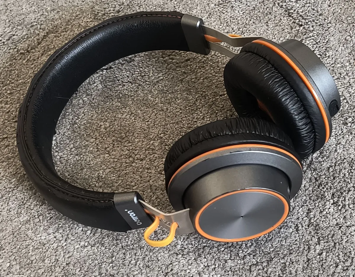 Wireless Bluetooth  Headphones super Bass - Image 3
