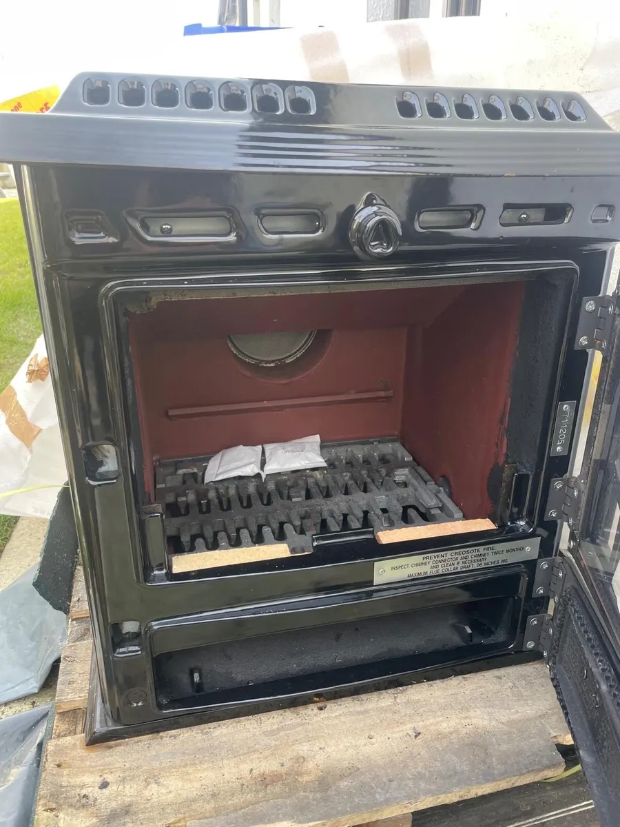 Stanley stove - Image 2