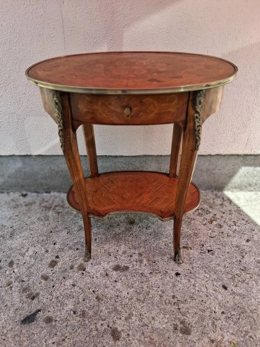 Oval Louis XV French style marquetry side table - Image 1