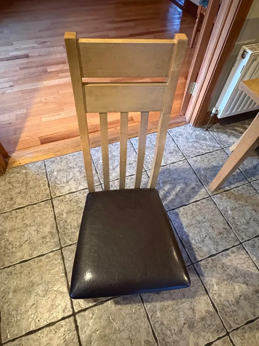 Kitchen Table - Image 3
