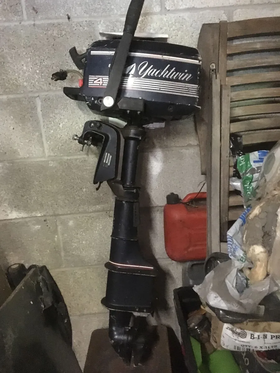Evinrude twin cylinder 4 h.p. outboard - Image 1
